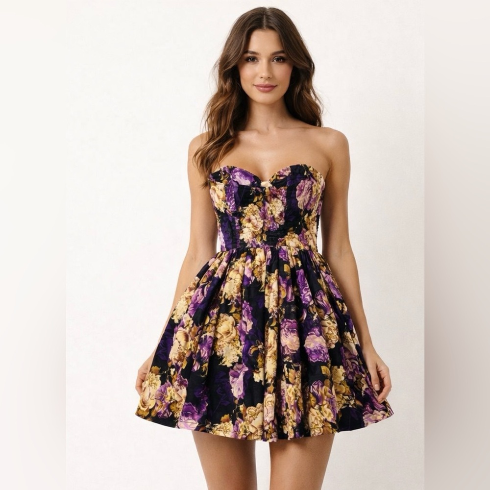 Cute Floral Mini Dress. Size S